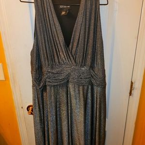 Women's Jones New York evening dress 22W